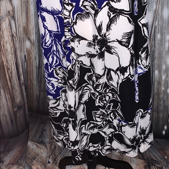 ILE Sleeveless Floral Print Stretchy Dress /NWT - Picture 7 of 9
